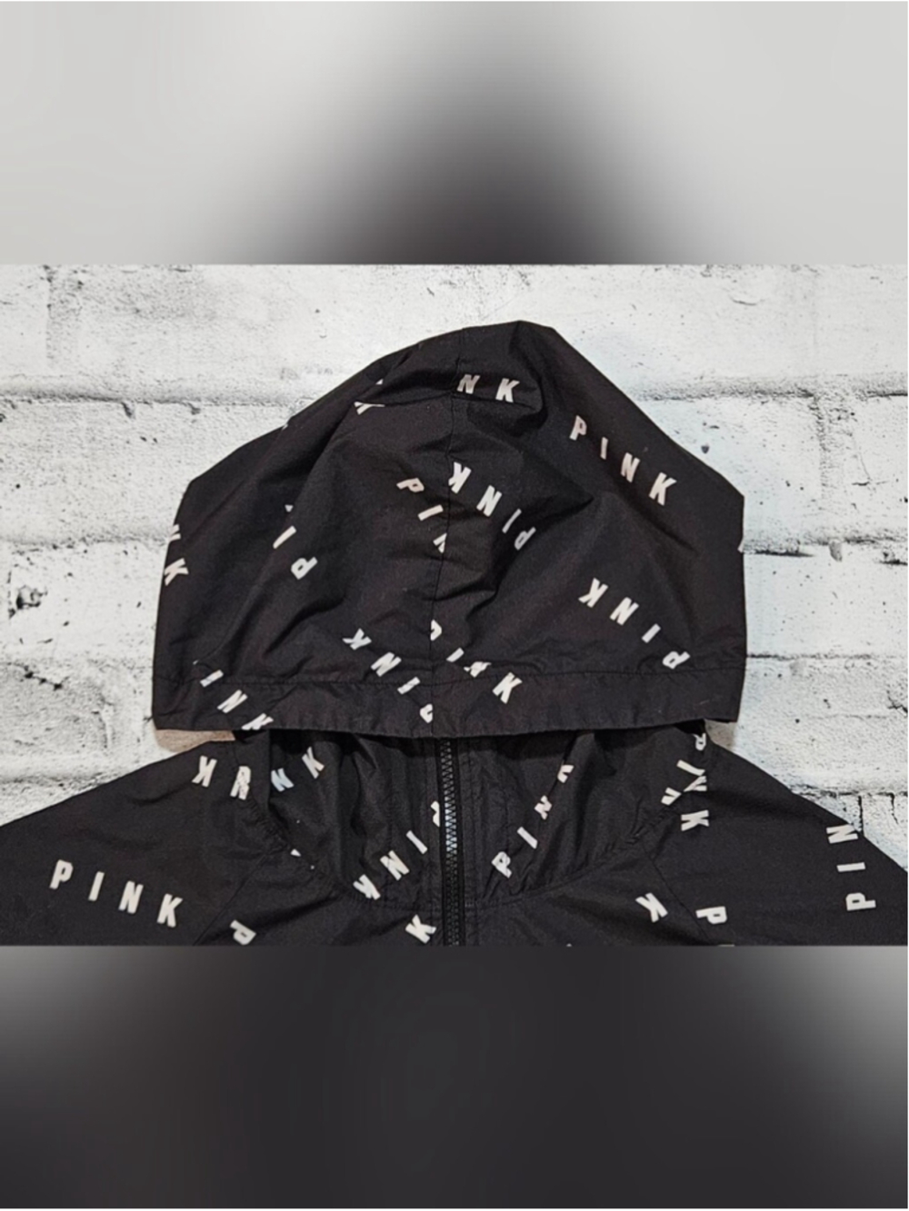 PINK Victoria's Secret Logo Print Hooded Windbreaker Jacket Medium Large - Picture 6 of 12